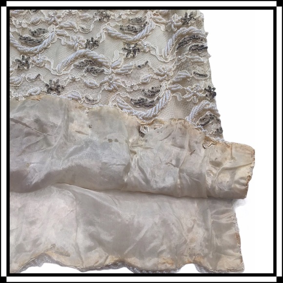 KELLY CO - Vintage Hand Beaded & Embroidered in Hong Kong - Picture 10 of 16